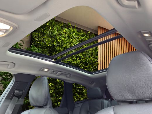 Volvo  XC60 2.0 T6 Plug-in hybrid AWD Plus Dark | Trekhaak | 360 Camera | Panoramadak | Harman/Kardon | Memory ActivLease financial lease