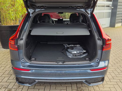 Volvo  XC60 2.0 T8 Plug-in hybrid AWD Ultra Black Edition | 22" VOSSEN HF-5 | Full Option! | Bowers&Wilkins |... ActivLease financial lease