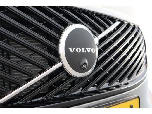 Volvo  XC90 T8 455PK AWD Ultra Dark | Massage/ventilatie | B&W audio | HUD | 21" | Luchtvering ActivLease financial lease