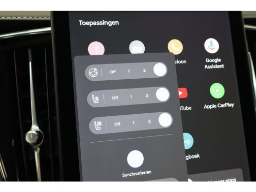 Volvo  XC90 T8 455PK AWD Ultra Dark | Massage/ventilatie | B&W audio | HUD | 21" | Luchtvering ActivLease financial lease