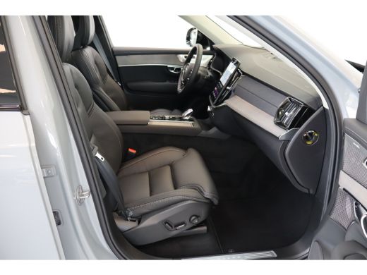 Volvo  XC90 T8 455PK AWD Ultra Dark | Massage/ventilatie | B&W audio | HUD | 21" | Luchtvering ActivLease financial lease