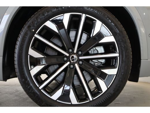 Volvo  XC90 T8 455PK AWD Ultra Dark | Massage/ventilatie | B&W audio | HUD | 21" | Luchtvering ActivLease financial lease