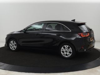 Kia Ceed 1.0 T-GDi DynamicPlusLine | Stoel & stuurverwarming | Trekhaak | Adaptive cruise | Camera | Carpl...