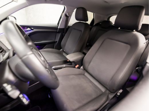 Audi A1 Sportback Sportback 30 TFSI S-Line Sport Automaat (BLACK PACK, APPLE CARPLAY, SFEERVERLICHTING, CLIMATE, ST... ActivLease financial lease