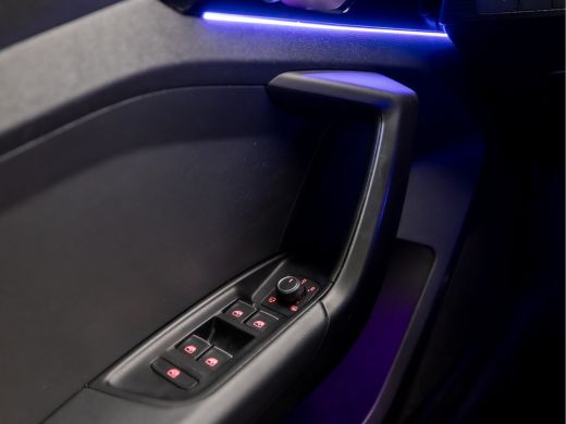 Audi A1 Sportback Sportback 30 TFSI S-Line Sport Automaat (BLACK PACK, APPLE CARPLAY, SFEERVERLICHTING, CLIMATE, ST... ActivLease financial lease