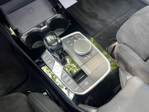 BMW 2 Serie Gran Coup&eacute; M235i xDrive High Executive | HUD | Harman/Kardon | Alcantara | ActivLease financial lease