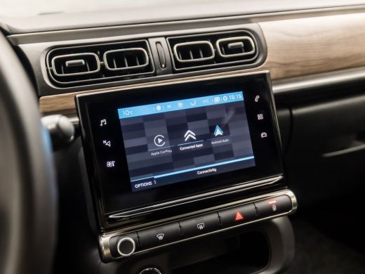 Citroën C3 1.2 PureTech Shine Automaat (APPLE CARPLAY, GROOT NAVI, CAMERA, KEYLESS, LEDER, SPORTSTOELEN, GET... ActivLease financial lease