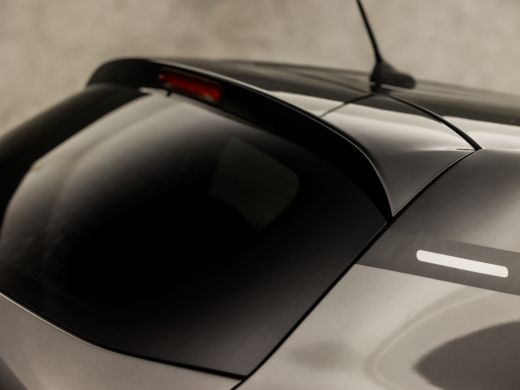 Citroën C3 1.2 PureTech Shine Automaat (APPLE CARPLAY, GROOT NAVI, CAMERA, KEYLESS, LEDER, SPORTSTOELEN, GET... ActivLease financial lease