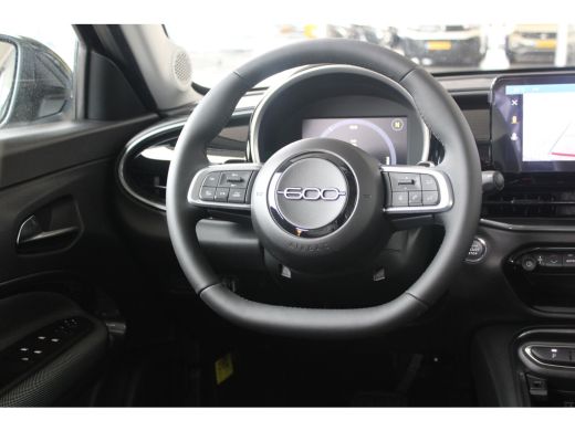 Fiat 600 ICON | 8 Jaar garantie | Camera | Winter pack | Navigatie | Premium audio | Cruise control | ActivLease financial lease