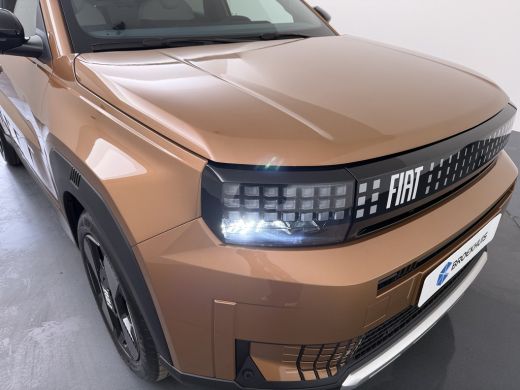 Fiat Grande Panda 1.2 Hybrid La Prima | Fix & Go bandenreparatieset | Metaalkleur | Pack Winter ActivLease financial lease