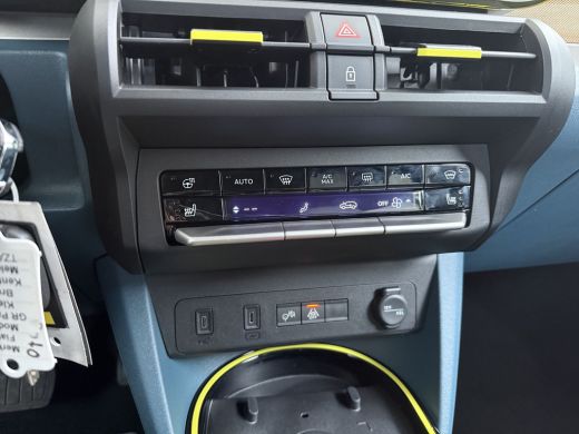 Fiat Grande Panda 1.2 Hybrid La Prima | Fix & Go bandenreparatieset | Metaalkleur | Pack Winter ActivLease financial lease