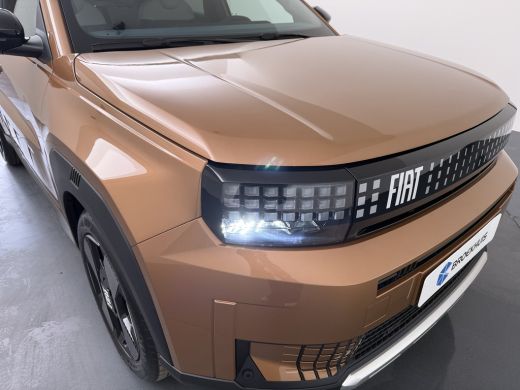 Fiat Grande Panda La Prima | 10,25" touchscreen radio met Bluetooth, DAB & USB &eacute;n Navigatie | Automatische aircondi... ActivLease financial lease