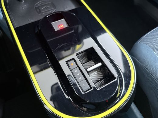 Fiat Grande Panda La Prima | 10,25" touchscreen radio met Bluetooth, DAB & USB &eacute;n Navigatie | Automatische aircondi... ActivLease financial lease