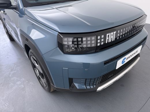 Fiat Grande Panda La Prima | 10,25" touchscreen radio met Bluetooth, DAB & USB &eacute;n Navigatie | Automatische aircondi... ActivLease financial lease