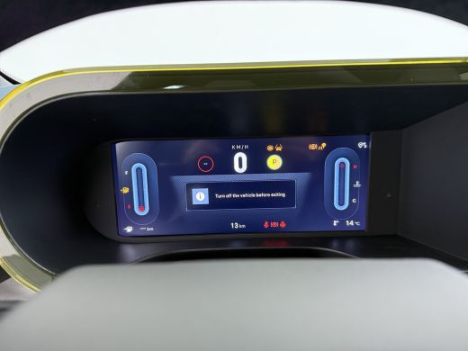 Fiat Grande Panda La Prima | 10,25" touchscreen radio met Bluetooth, DAB & USB &eacute;n Navigatie | Automatische aircondi... ActivLease financial lease