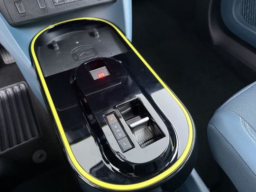 Fiat Grande Panda La Prima | 10,25" touchscreen radio met Bluetooth, DAB & USB &eacute;n Navigatie | Automatische aircondi... ActivLease financial lease