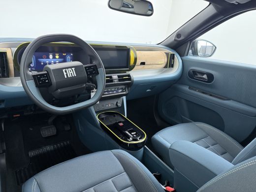 Fiat Grande Panda La Prima | 10,25" touchscreen radio met Bluetooth, DAB & USB &eacute;n Navigatie | Automatische aircondi... ActivLease financial lease