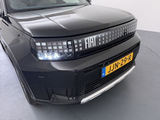 Fiat Grande Panda La Prima | 10,25" touchscreen radio met Bluetooth, DAB & USB &eacute;n Navigatie | Automatische aircondi... ActivLease financial lease