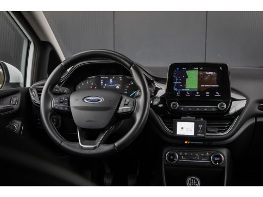 Ford Fiesta 1.0 EcoBoost Titanium | 100% dealer onderhouden | Navigatie incl. bluetooth | Cruise control | Cl... ActivLease financial lease