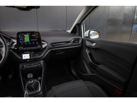 Ford Fiesta 1.0 EcoBoost Titanium | 100% dealer onderhouden | Navigatie incl. bluetooth | Cruise control | Cl... ActivLease financial lease