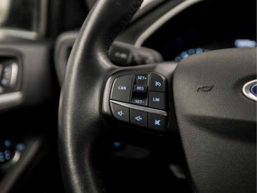 Ford Focus 1.0 EcoBoost Sport (APPLE CARPLAY, CAMERA, TREKHAAK, MODE KNOP, SPORTSTOELEN, LM VELGEN, PARKEERS... ActivLease financial lease