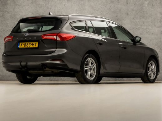 Ford Focus 1.0 EcoBoost Sport (APPLE CARPLAY, CAMERA, TREKHAAK, MODE KNOP, SPORTSTOELEN, LM VELGEN, PARKEERS... ActivLease financial lease