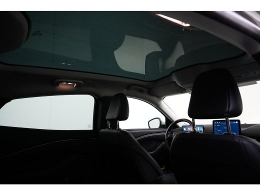 Ford Mustang Mach-E Mach-E Extended RWD 98 kWh | Pano-dak | Elektrische stoelen met Memory functie | Afneembare Trekh... ActivLease financial lease