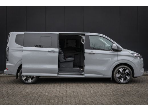 Ford Tourneo Custom Custom Bus Tourneo Custom 2.5 PHEV Limited | Camera | 9 Persoons! | Bank voorin | 19 inch | Stand... ActivLease financial lease