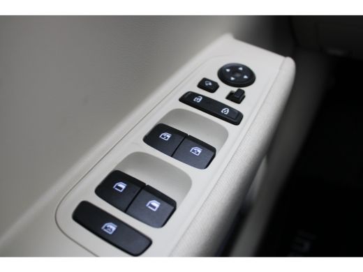 Hyundai Inster Evolve Sky 49 kWh | Achteruitrijcamera | Afneembare Trekhaak | Keyless start ActivLease financial lease