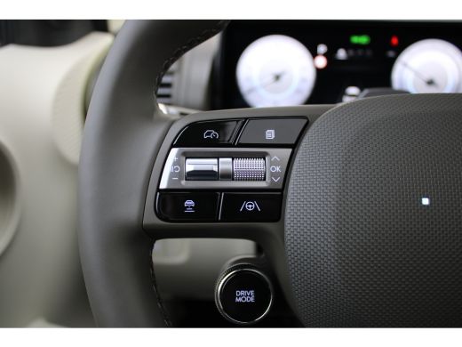 Hyundai Inster Evolve Sky 49 kWh | Achteruitrijcamera | Afneembare Trekhaak | Keyless start ActivLease financial lease