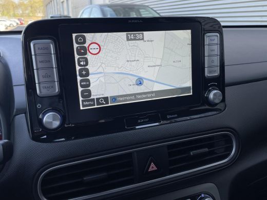 Hyundai Kona EV Premium 64 kWh | Achteruitrijcamera | Stoelverwarming | ActivLease financial lease