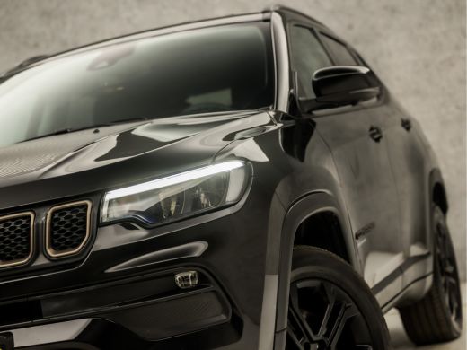 Jeep Compass 4xe 240 Plug-in Hybrid Electric Upland 240Pk Automaat (VIRTUAL COCKPIT, APPLE CARPLAY, GROOT NAVI... ActivLease financial lease