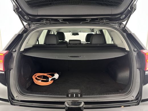 Kia e-Niro ExecutiveLine 64 kWh [ 3-Fase ] {SOH-100%} (INCL-BTW) Aut.*HEATPUMP | LEATHER | FULL-LED | NAVI-F... ActivLease financial lease