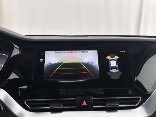 Kia e-Niro ExecutiveLine 64 kWh [ 3-Fase ] {SOH-100%} (INCL-BTW) Aut.*HEATPUMP | LEATHER | FULL-LED | NAVI-F... ActivLease financial lease