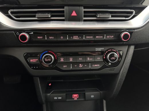 Kia e-Niro ExecutiveLine 64 kWh [ 3-Fase ] {SOH-100%} (INCL-BTW) Aut.*HEATPUMP | LEATHER | FULL-LED | NAVI-F... ActivLease financial lease