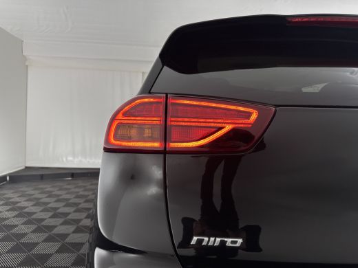 Kia e-Niro ExecutiveLine 64 kWh [ 3-Fase ] {SOH-100%} (INCL-BTW) Aut.*HEATPUMP | LEATHER | FULL-LED | NAVI-F... ActivLease financial lease
