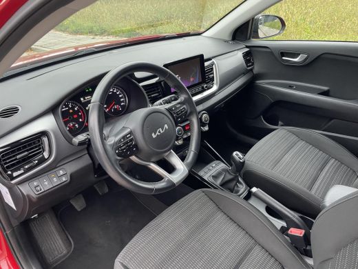 Kia Stonic 1.0 T-GDi MHEV DynamicLine | Achteruitrijcamera | ActivLease financial lease