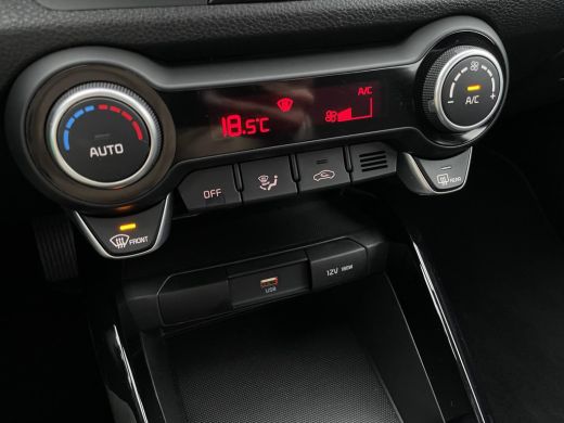 Kia Stonic 1.0 T-GDi MHEV DynamicLine | Achteruitrijcamera | ActivLease financial lease