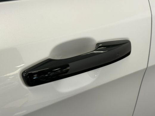 Lynk & Co 01 1.5 More | Alarmsysteem | Apple Carplay/Android Auto|telefoonintegratie premium | Audio installat... ActivLease financial lease