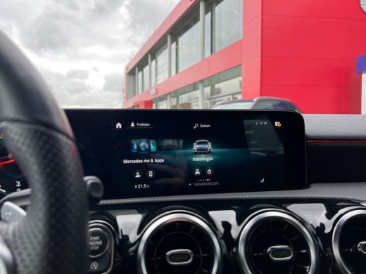 Mercedes-Benz A-Klasse 200 AMG Line | MBUX | Cruise | Climate | ActivLease financial lease