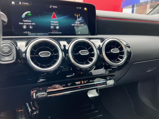 Mercedes-Benz A-Klasse 200 AMG Line | MBUX | Cruise | Climate | ActivLease financial lease