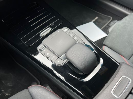 Mercedes-Benz A-Klasse 200 AMG Line | MBUX | Cruise | Climate | ActivLease financial lease
