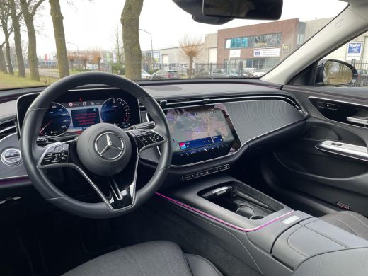 Mercedes-Benz E-Klasse Estate 300 e Luxury Line | Sfeerverlichting | Stoelverwarming | Apple carplay | Achteruitrijcamera | ActivLease financial lease