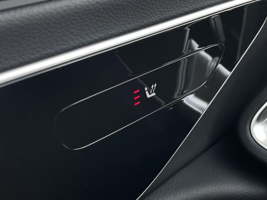 Mercedes-Benz E-Klasse Estate 300 e Luxury Line | Sfeerverlichting | Stoelverwarming | Apple carplay | Achteruitrijcamera | ActivLease financial lease