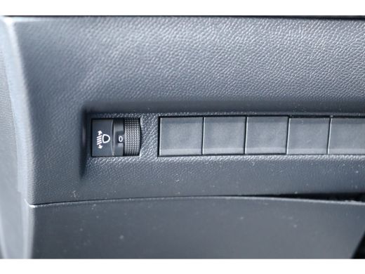 Peugeot 208 1.2 PURETECH 100PK ALLURE / NAVI / LEDER / CLIMA / PDC / 16" LMV / CAMERA / WINTERPAKKET / CRUISE... ActivLease financial lease