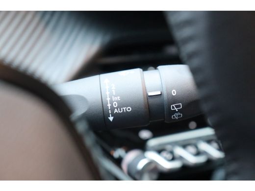 Peugeot 208 1.2 PURETECH 100PK ALLURE / NAVI / LEDER / CLIMA / PDC / 16" LMV / CAMERA / WINTERPAKKET / CRUISE... ActivLease financial lease