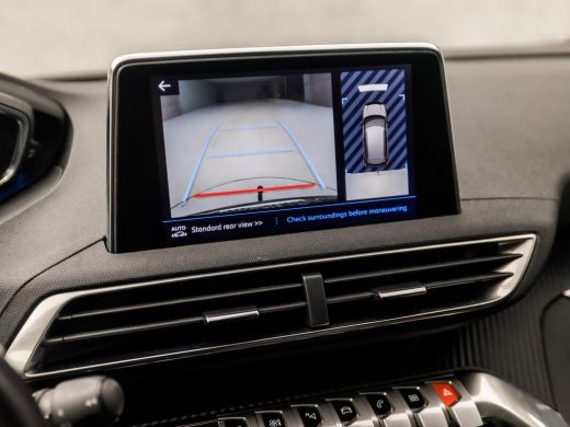 Peugeot 3008 1.2 PureTech Sport (APPLE CARPLAY, GROOT NAVI, 360 CAMERA, TREKHAAK, SPORTSTOELEN, GETINT GLAS, C... ActivLease financial lease