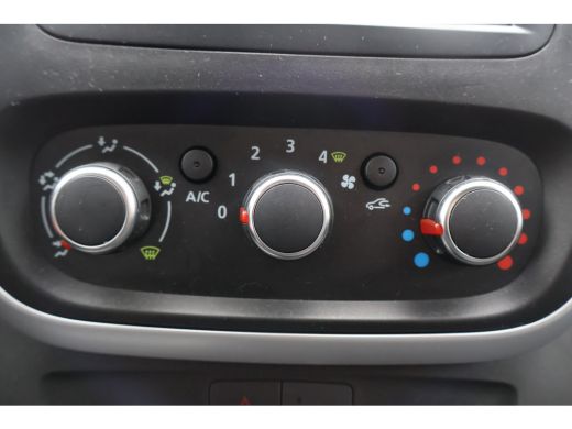 Renault Trafic 2.0 dCi 145pk L2 H1 Automaat ActivLease financial lease