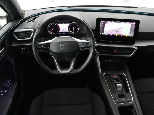 Seat Leon 1.5 eTSI FR Intens | Carplay | Adaptive cruise | Sfeerverlichting | Navigatie | Parkeerhulp | Dod... ActivLease financial lease