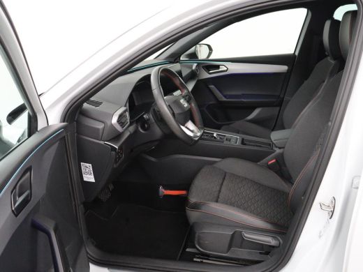 Seat Leon 1.5 eTSI FR Intens | Carplay | Adaptive cruise | Sfeerverlichting | Navigatie | Parkeerhulp | Dod... ActivLease financial lease